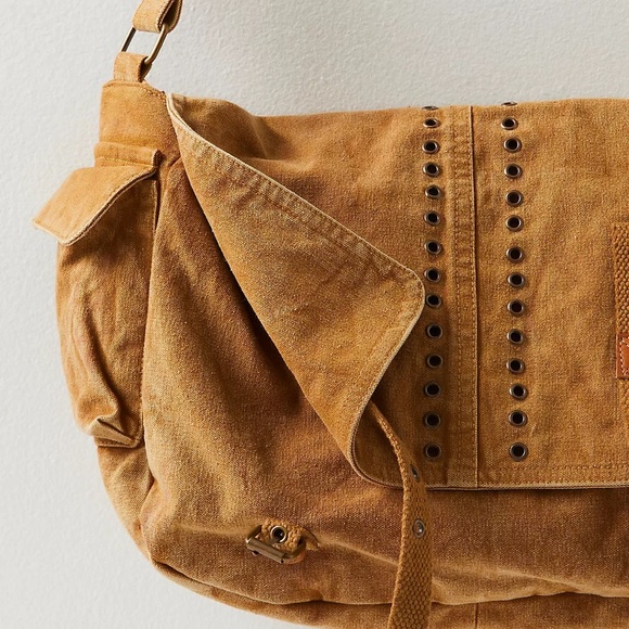 NEW Free People Zevon Distressed Messenger Bag - Picture 4 of 16